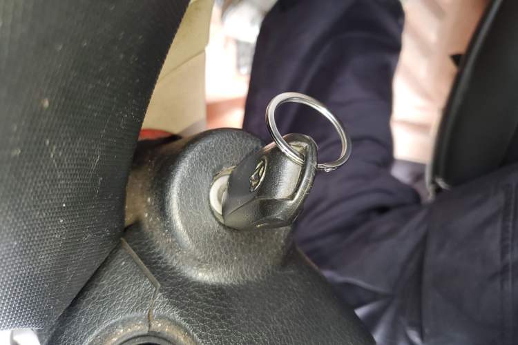 Used CHANGAN KAICHENG Ounuo S 2012 1.3L Base Version
