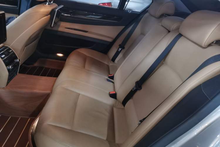 Used BMW 7 Series 2014 730Li Premium Edition
