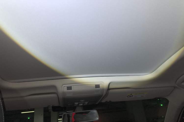 Used Volkswagen Tayron 2019 330TSI Two-Wheel Drive Luxury Model China VI Standard