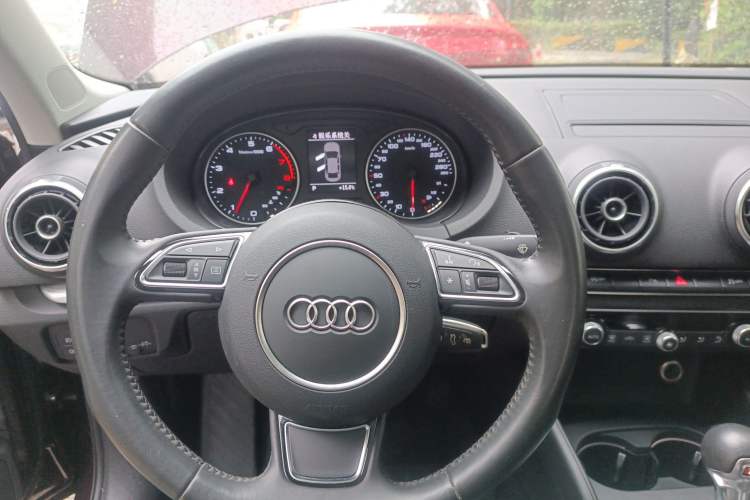 Used Audi A3 2014 Limousine 35 TFSI Automatic Comfort Model