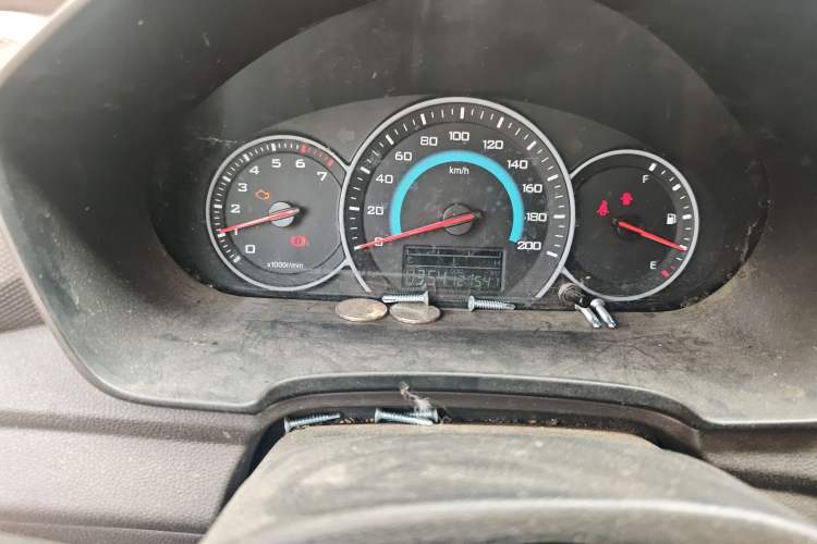 Used Wuling Hongguang V 2019 1.5L Enjoyment Version China VI LAR