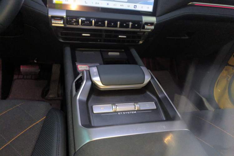 Used Deepal G318 2025 Worry-Free Adventure Edition Four-Wheel Drive Secret Realm Version