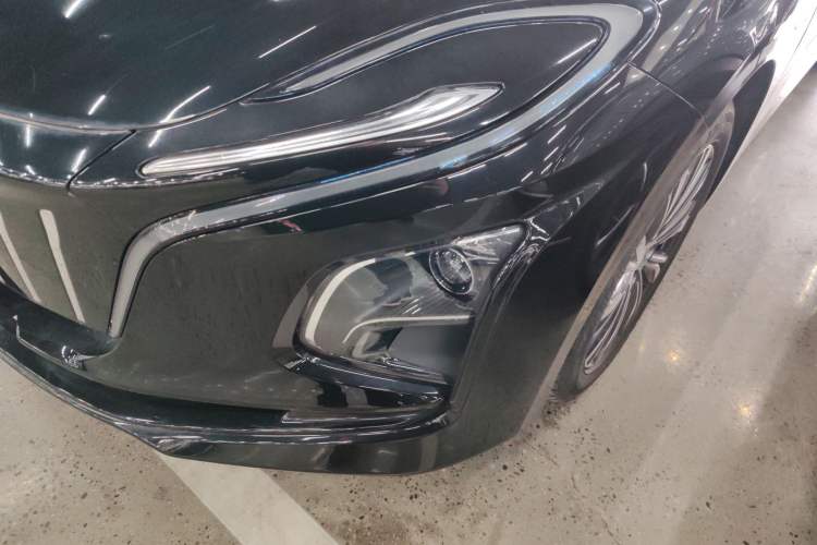 Used Hongqi E-QM5 2022 431 km Charge & Enjoy Edition