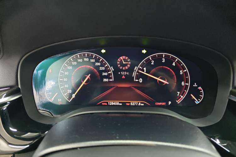 Used BMW 5 Series 2019 Facelifted 530Li Leading Edition M Sport Package
