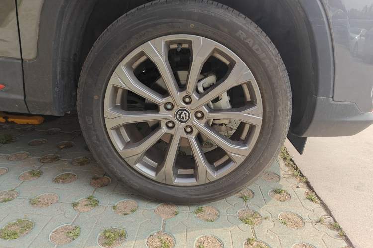 Used CHANGAN CS75 2023 Enjoy Edition 1.5T DCT Prestige Version Right Front Wheel Hub