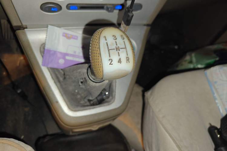 Used Karry Youya 2 2013 1.5L Comfort Model
