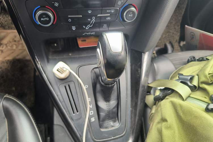 Used Ford Focus 2015 Sedan 1.6L Automatic Trend Model Gear Lever