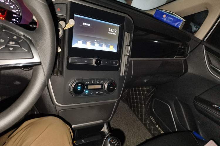 Used BYD Song MAX 2017 1.5T Manual Smart Connect Luxury 7-Seater
