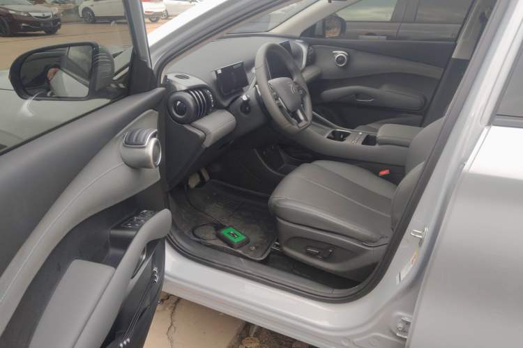 Used BYD Yuan PLUS 2025 Intelligent Driving Version 430 KM – Leading Edition
