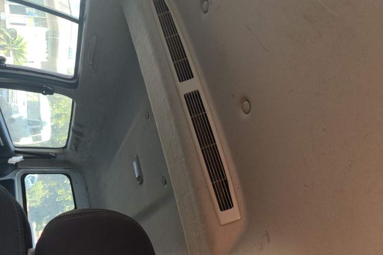 Used FORTHING Lingzhi M5 2022 Standard Version Base Model 7 Seats
