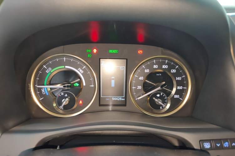 Used Toyota Vellfire 2021 Crown Dual-Engine 2.5L HV Prestige Edition
