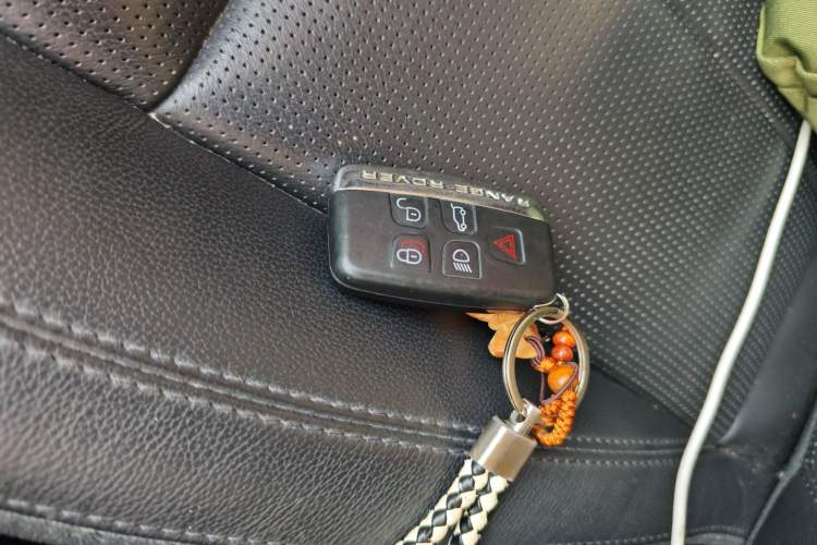 Used Land Rover Discovery Sport 2018 240 PS HSE Version
