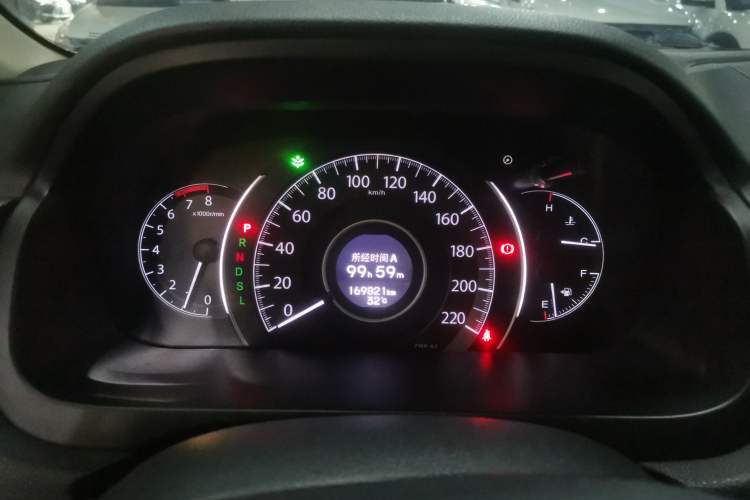 Used Honda CR-V 2015 2.0L two-wheel drive Fashion Edition Instrument Cluster