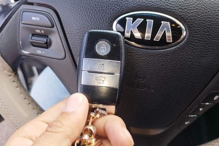 Used Kia K3 2013 1.6L Automatic GLS
