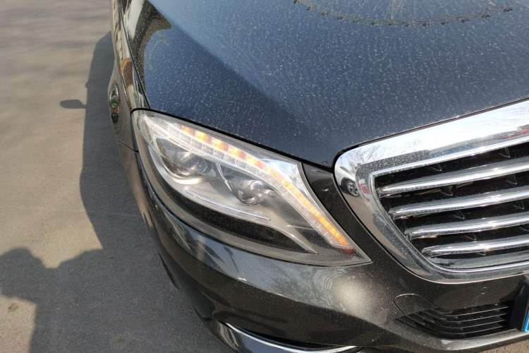 Used Mercedes-Benz S-Class 2014 S 400 L Prestige Edition Right Front Headlight