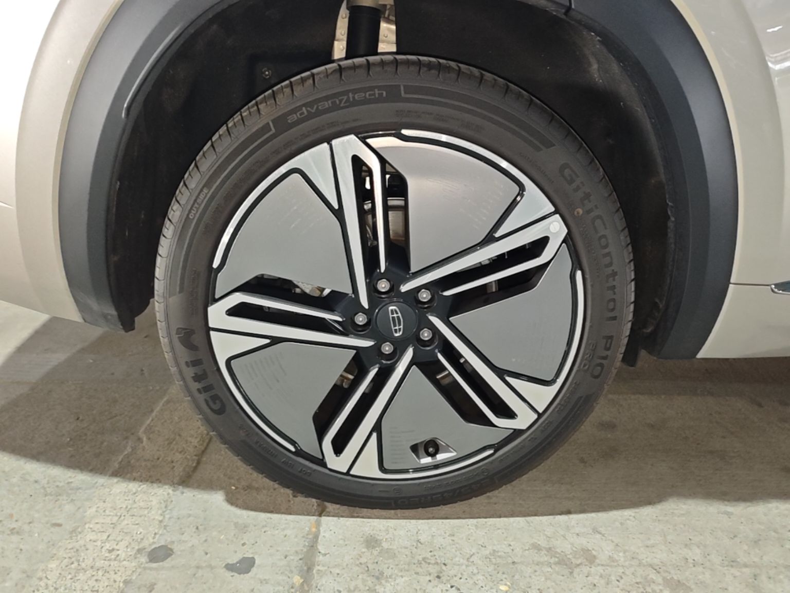 Geely Auto Monjaro L 2026 Model, i-HEV Smart Hybrid Xinghan Edition — снимка 11
