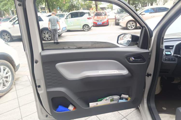 Used Wuling Hongguang MINIEV 2022 Macaron Premium Model – Lithium Iron Phosphate