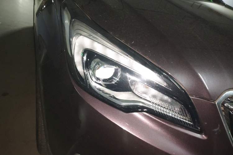 Used Buick Envision 2018 28T Four-Wheel Drive Luxury Model
