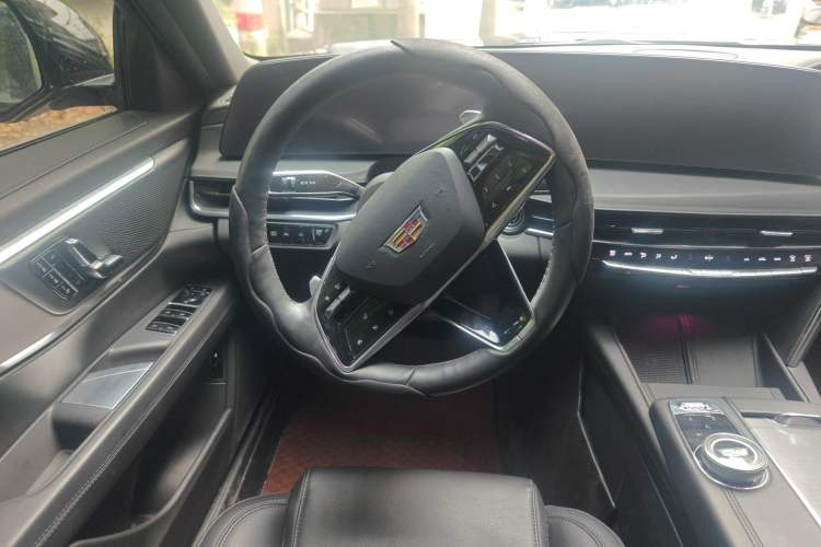 Used Cadillac CT6 2023 28T Fashion Edition Steering Wheel