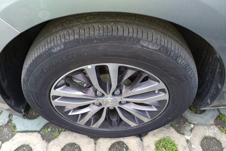 Used Buick GL8 2023 ES Lu Zun Deluxe Model Left Front Wheel Hub