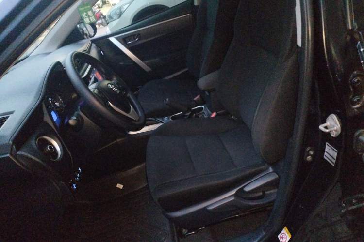 Used Toyota Levin 2017 Revised 185T CVT Elite Edition China V Standard Left Front Seat