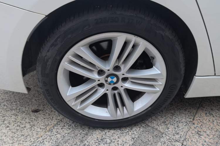 Used BMW 3 Series 2017 320Li Fashion Model
