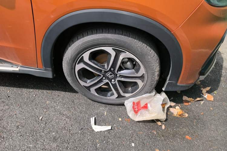 Used Honda XR-V 2017 1.8L EXi CVT Comfort Version Right Front Wheel Hub