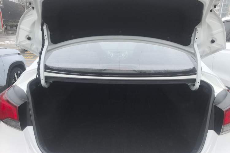 Used Hyundai Elantra (5th Generation / Langdong) 2016 1.6L Manual Luxury Model