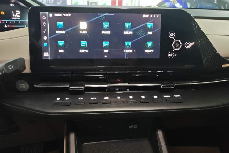 Used CHANGAN CS55PLUS 2022 2nd Generation 1.5T DCT Luxury Version Audio And AC Panel