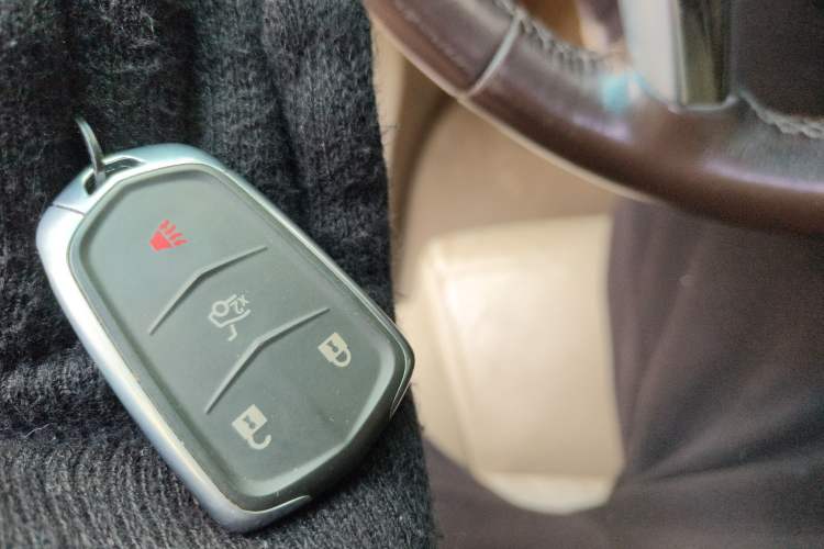 Used Cadillac XTS 2015 28T Comfort Model Vehicle Key