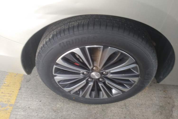 Used Buick GL8 2022 ES Land Cruiser 653T Luxury Model
