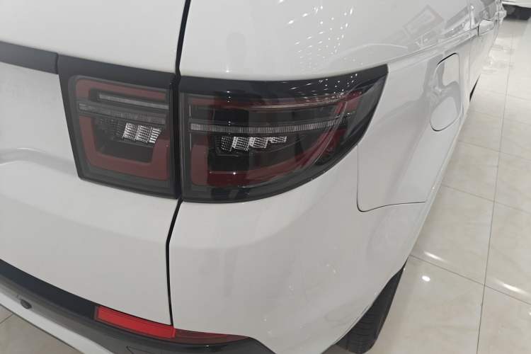 Used Land Rover Discovery Sport New Energy 2022 Facelifted P300e Plug-in Hybrid Electric Version
