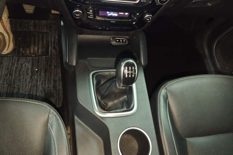 Used Geely Auto Vision X6 2016 1.8L Manual Luxury Model