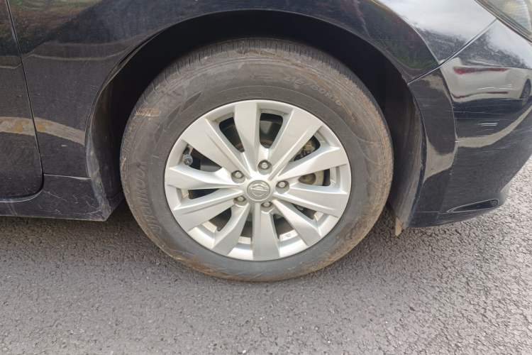 Used Nissan Teana 2016 2.0L XL Comfort Edition Right Front Wheel Hub