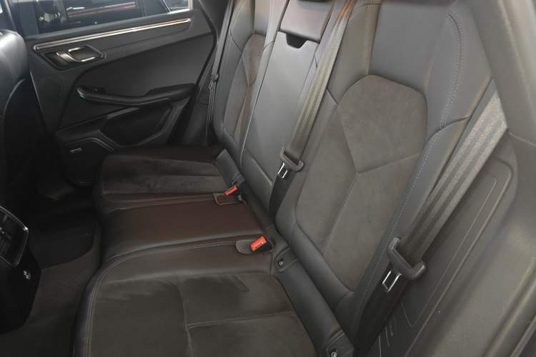 Used Porsche Macan 2021 Macan 2.0T
