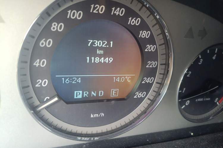 Used Mercedes-Benz GLK-Class 2012 GLK 300 4MATIC Fashion Model