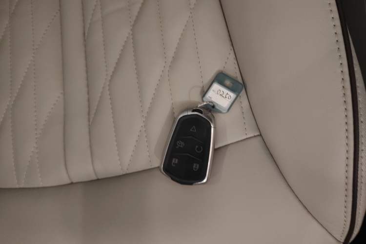 Used Buick GL8 2022 Land Business Class 652T Luxury Model
