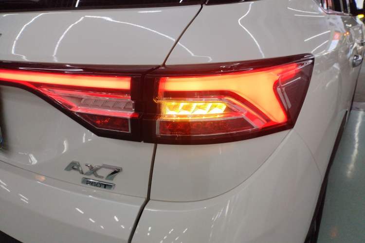 Used Dongfeng Aeolus AX7 2019 1.6T Automatic AI Pioneer Model China V Standard