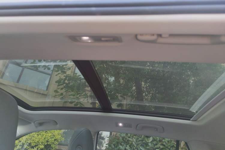 Used Volkswagen Tayron 2020 330TSI Two-Wheel Drive Luxury Smart Connectivity Version