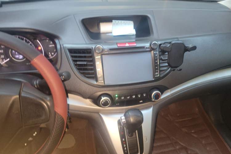 Used Honda CR-V 2012 2.0L two-wheel drive urban version
