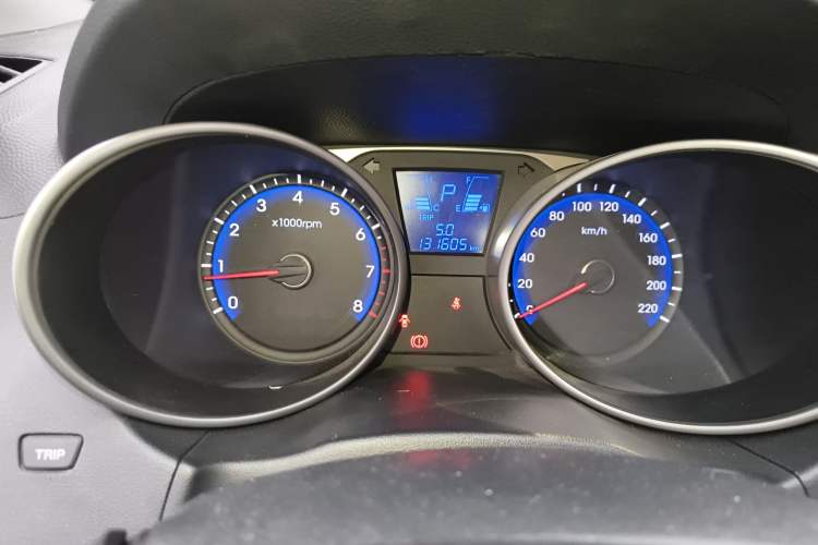 Used Hyundai ix35 2013 2.0L Automatic Two-Wheel Drive Smart GLS China IV Standard