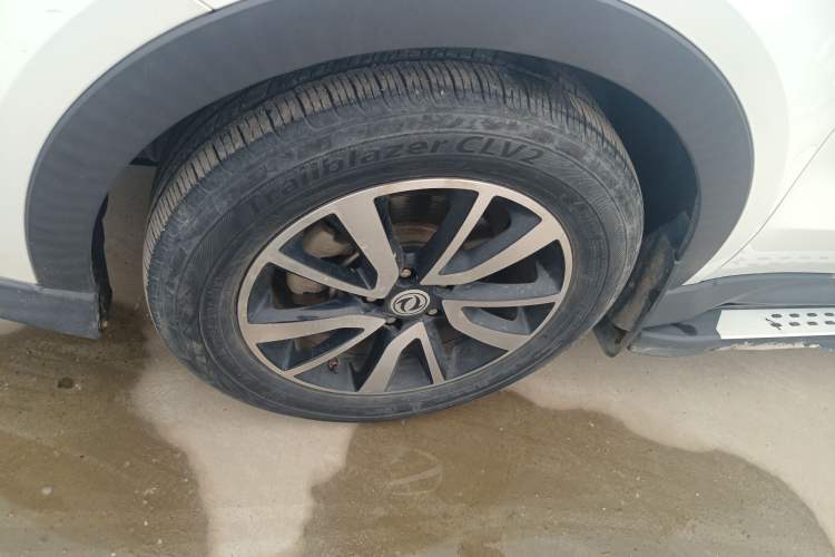 Used Dongfeng Fengon 580 2017 Revised Version 1.5T CVT Luxury Edition Left Front Wheel Hub