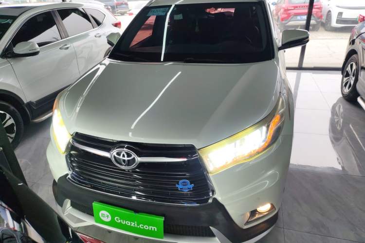 Used Toyota Highlander 2017 2.0T Four-Wheel Drive Luxury Edition 7 Seats