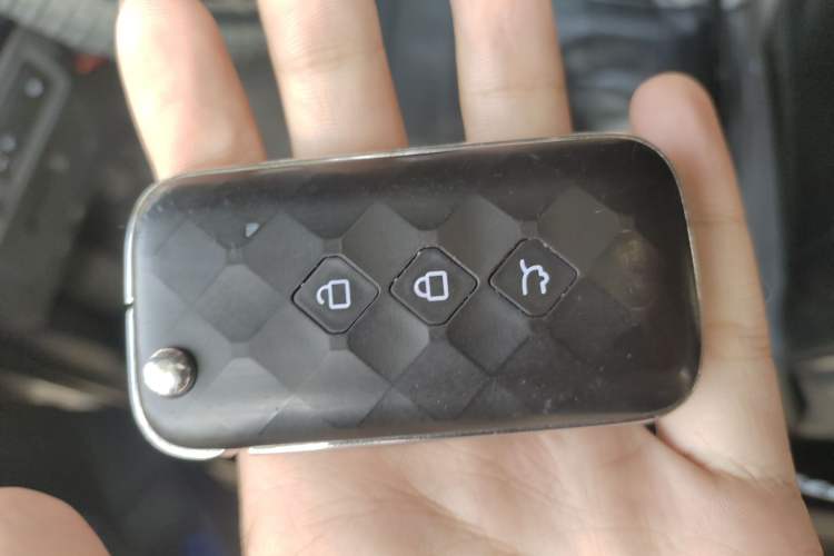 Used Wuling Alvez 2022 1.5L Manual Free-Style Model