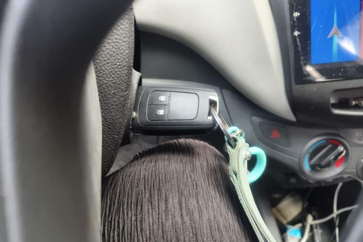 Used Chevrolet Sail 2015 Sail 3 1.5L Manual with Ideal Sunroof Edition
