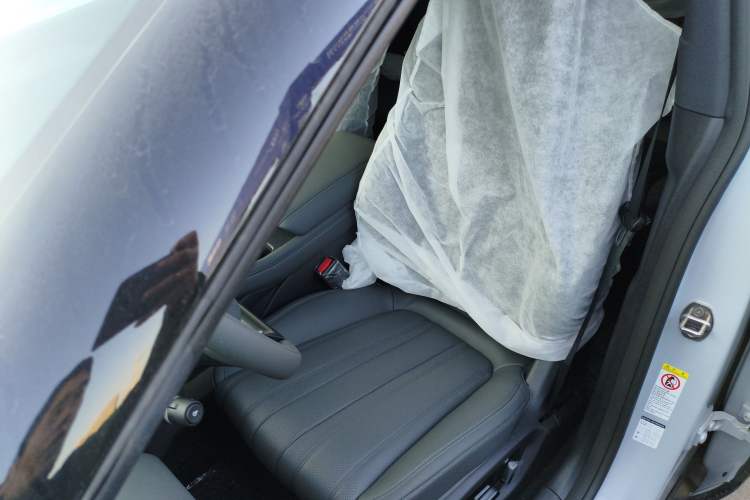 Used BYD Song L EV 2025 662 km Ultra-Range Version
