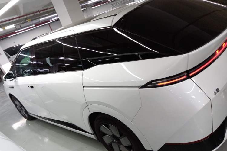 Used XPeng X9 2024 702 Ultra-Long Range Max