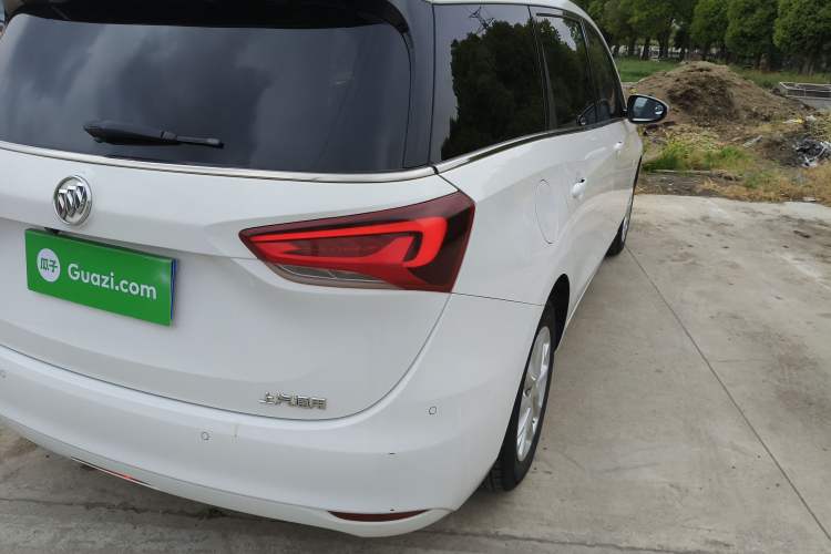 Used Buick GL6 2018 18T 6-Seater Luxury Model Exterior 3