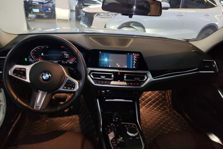 Used BMW 3 Series 2021 Facelifted 320Li M Sport Package Audio And AC Panel