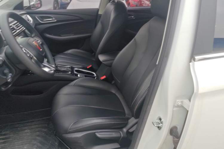Used Roewe i5 2019 20T Automatic 4G Connected Supercharged Flagship Edition